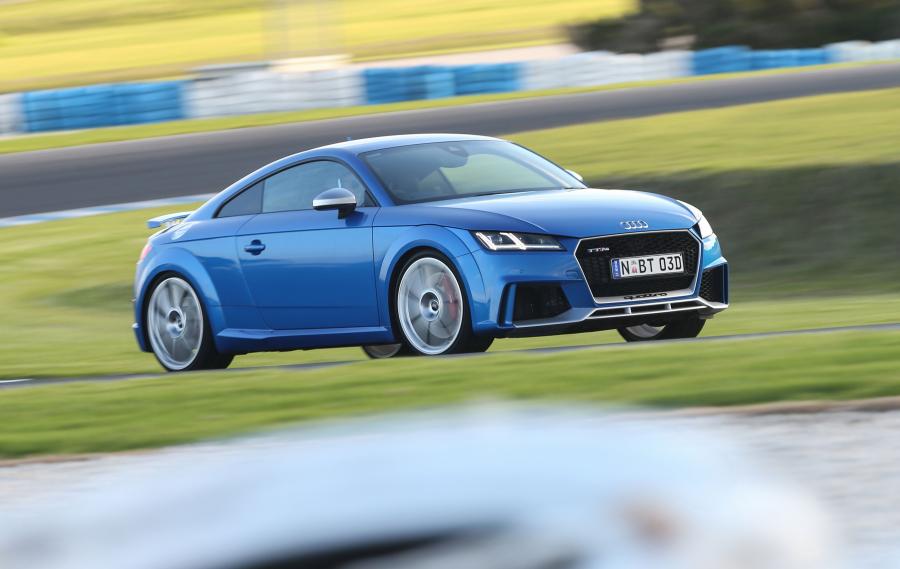  Audi TT RS Coupe (8S) 2017 года  (AU) (фото 3 из 40)